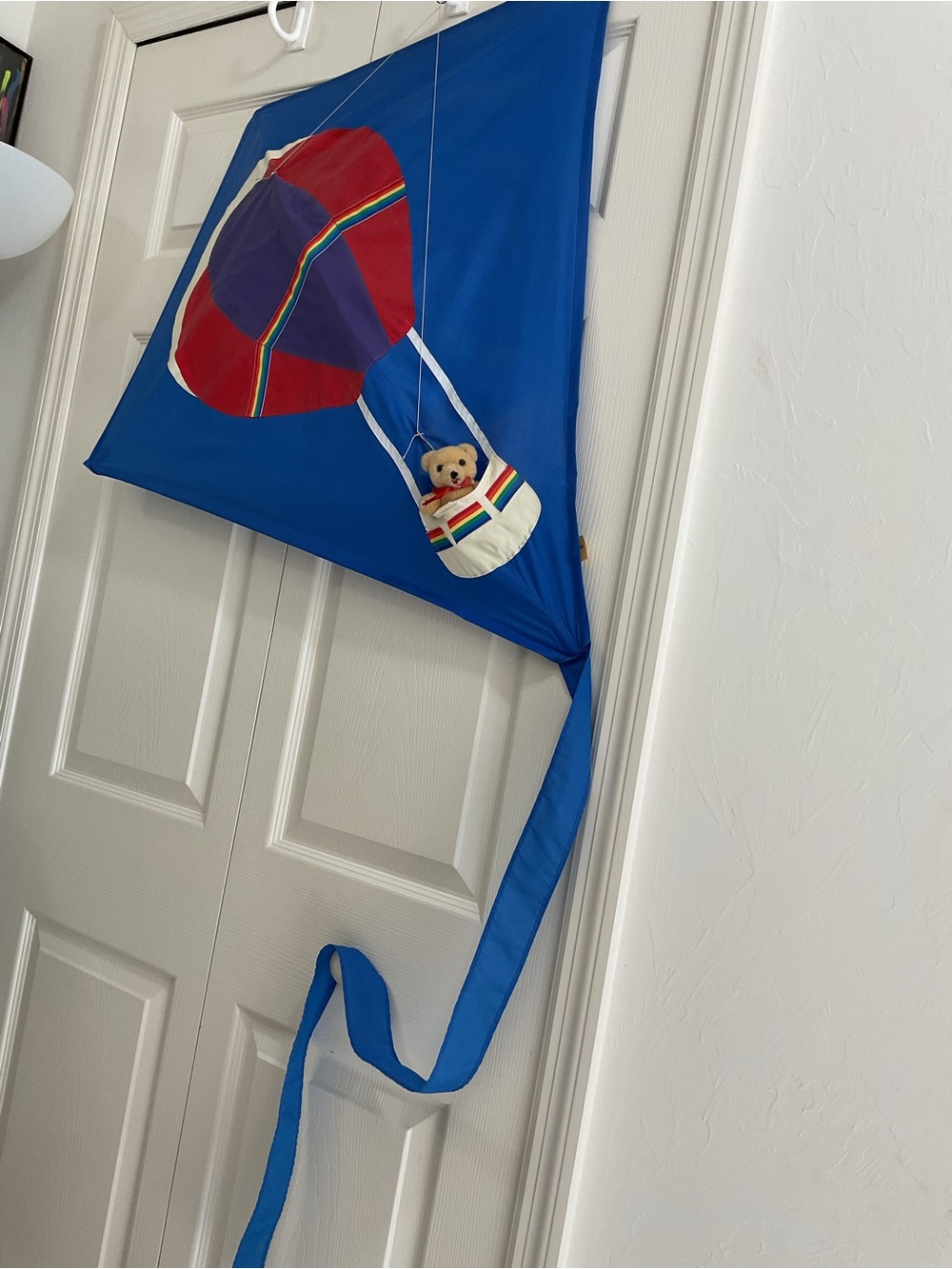 Blue Hot Air Balloon Kite or Wall Hanging with Teddy vtg 1980’s